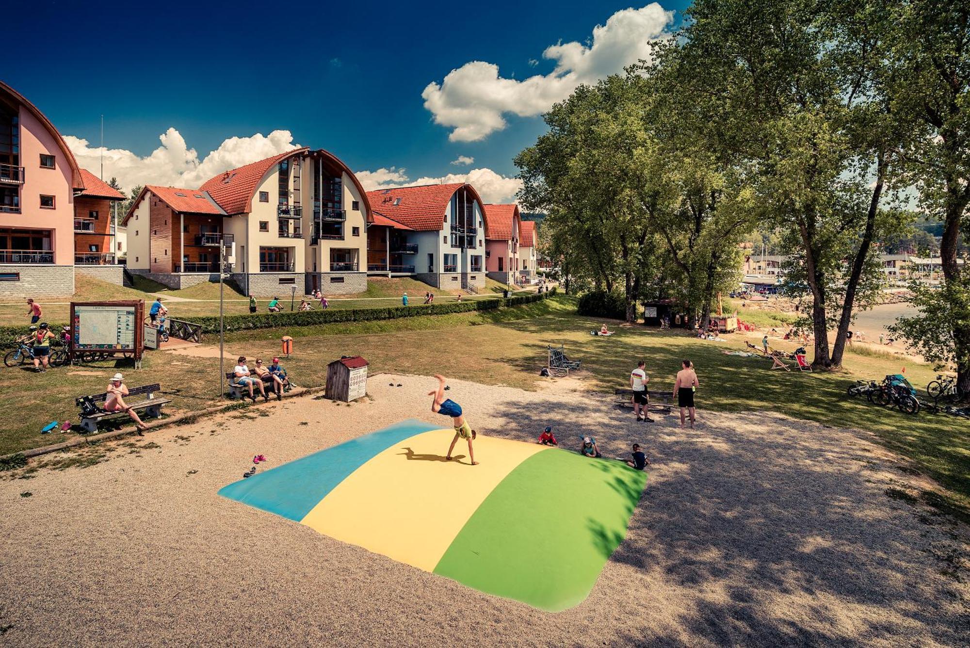 Landal Marina Lipno Lägenhet Lipno nad Vltavou Exteriör bild