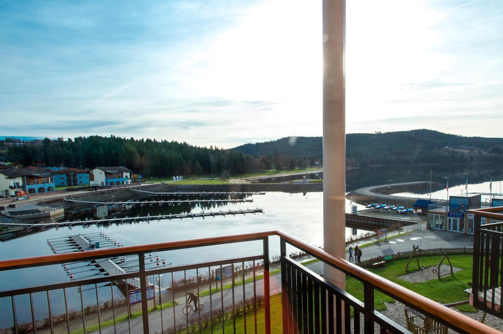 Landal Marina Lipno Lägenhet Lipno nad Vltavou Exteriör bild